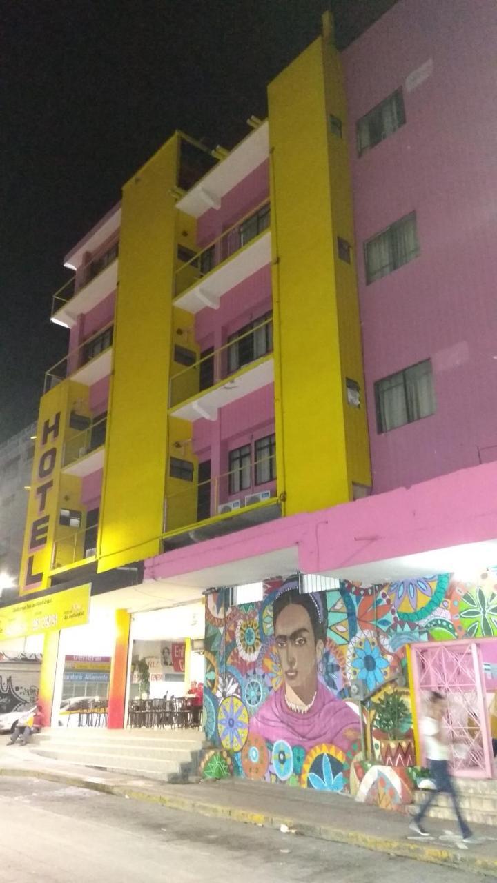 Hotel Frida Khalo 툭스틀라 외부 사진